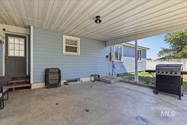 803 Falls Avenue West, Twin Falls, ID 83301