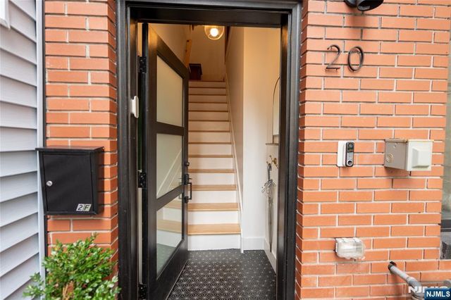 20 Westervelt Place 2, Jersey City, NJ 07304