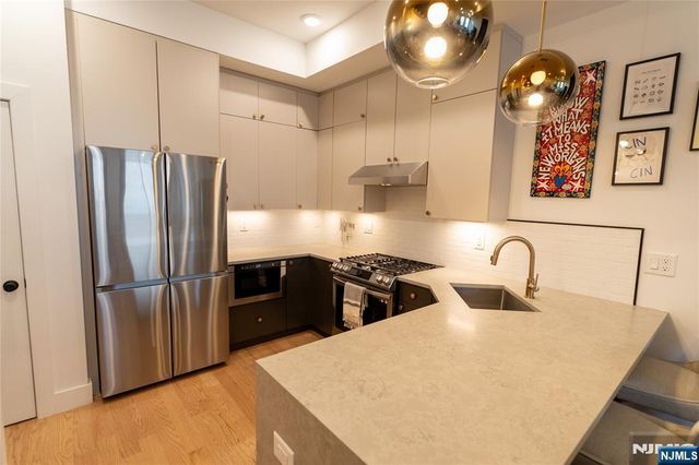 20 Westervelt Place 2, Jersey City, NJ 07304