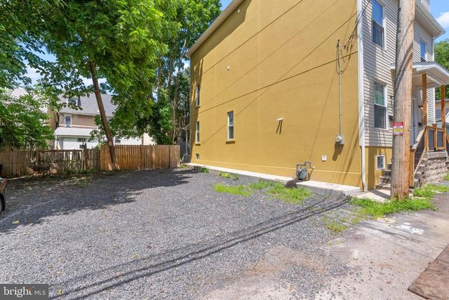 365 UNION ALY, Pottstown, PA 19464