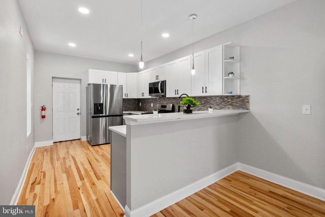 365 UNION ALY, Pottstown, PA 19464