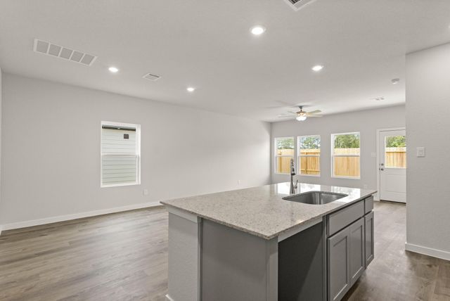 10774 Red Flagstone Drive, Conroe, TX 77306