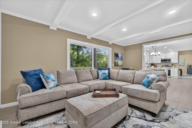2225 Montego Drive, Lansing, MI 48912