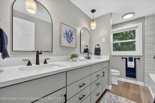 2225 Montego Drive, Lansing, MI 48912