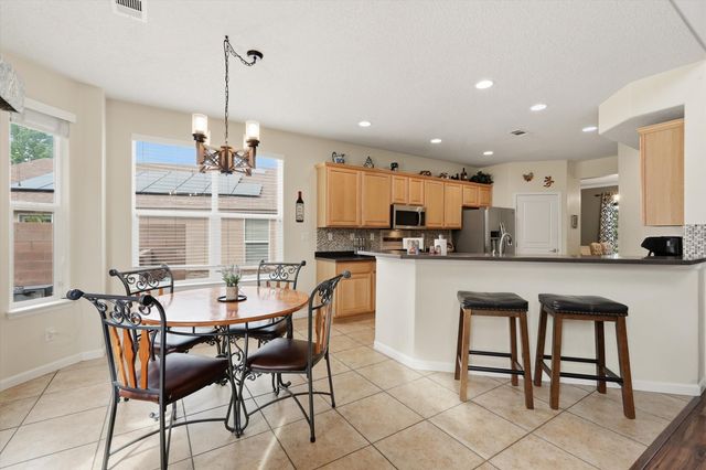 10205 Avenida Vista Sol NW, Albuquerque, NM 87114