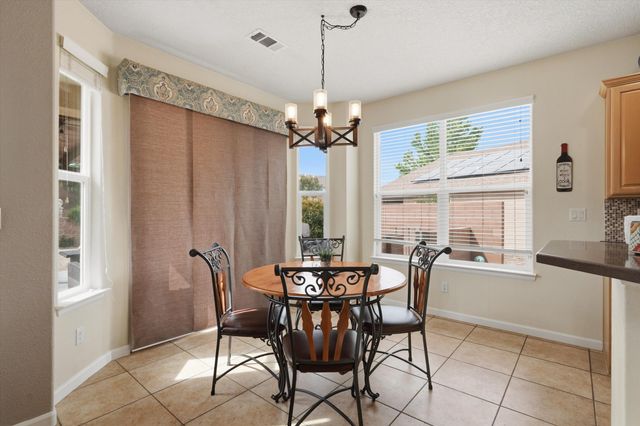 10205 Avenida Vista Sol NW, Albuquerque, NM 87114