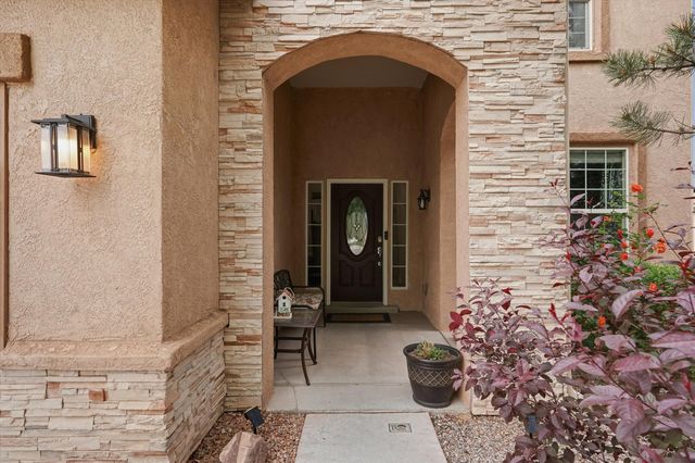 10205 Avenida Vista Sol NW, Albuquerque, NM 87114
