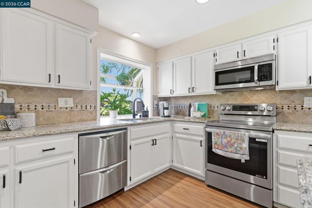 405 Tradewinds Ct, Bay Point, CA 94565