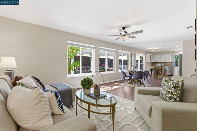 405 Tradewinds Ct, Bay Point, CA 94565
