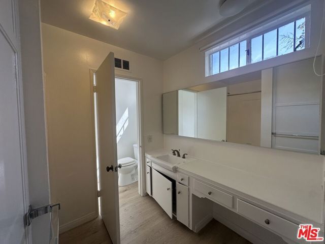 1555 San Ysidro Drive, Beverly Hills, CA 90210