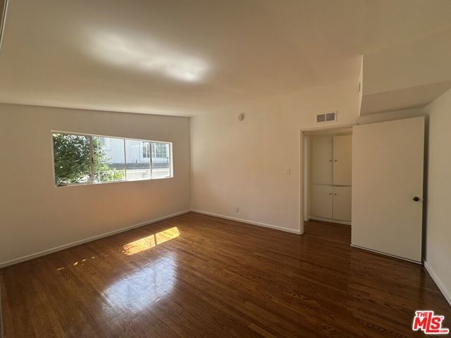 1555 San Ysidro Drive, Beverly Hills, CA 90210