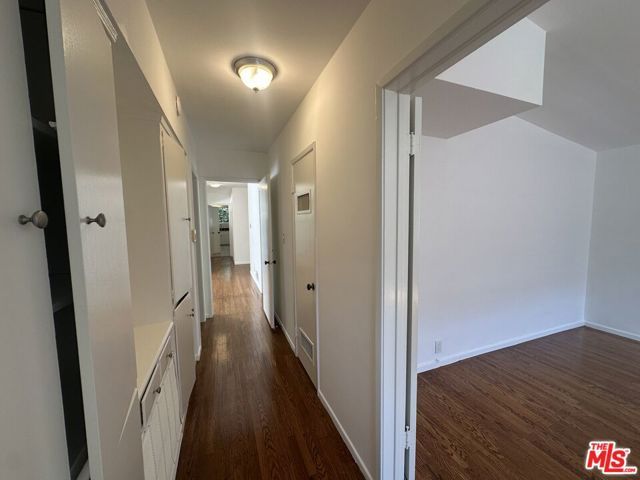 1555 San Ysidro Drive, Beverly Hills, CA 90210