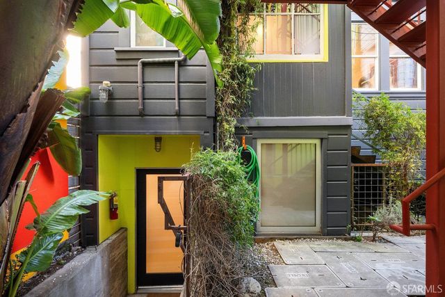 49 Albion Street A, San Francisco, CA 94103