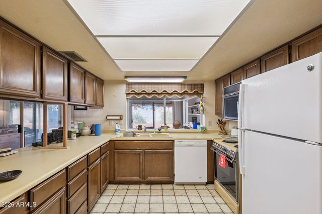 14232 N 11TH Street, Phoenix, AZ 85022