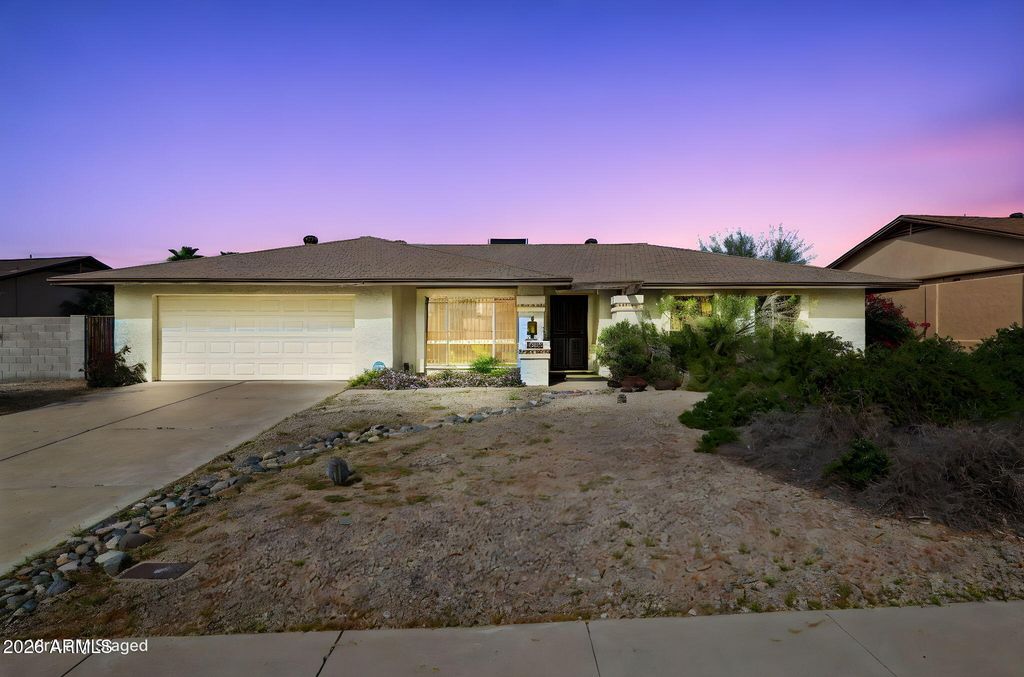 14232 N 11TH Street, Phoenix, AZ 85022