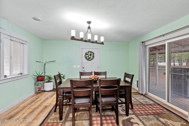 2874 E Hudlow RD, Hayden, ID 83835