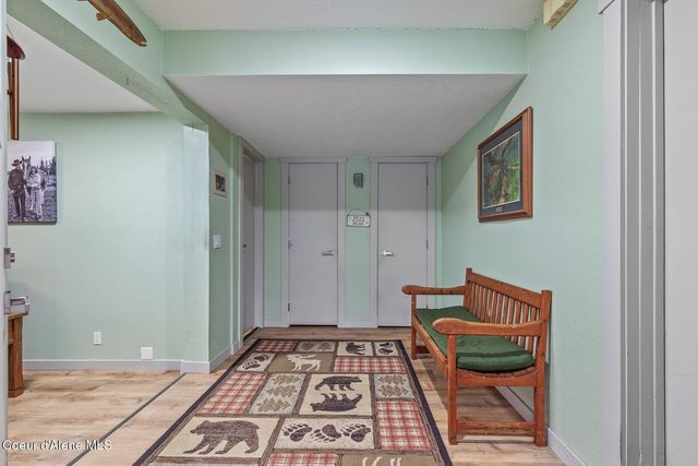 2874 E Hudlow RD, Hayden, ID 83835