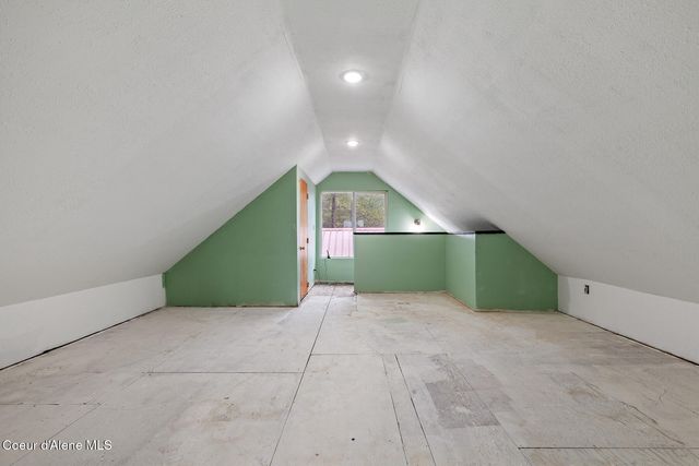 2874 E Hudlow RD, Hayden, ID 83835