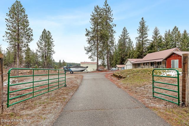 2874 E Hudlow RD, Hayden, ID 83835