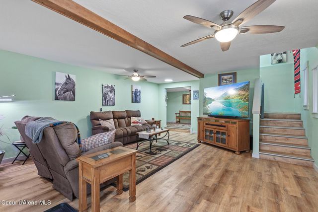 2874 E Hudlow RD, Hayden, ID 83835