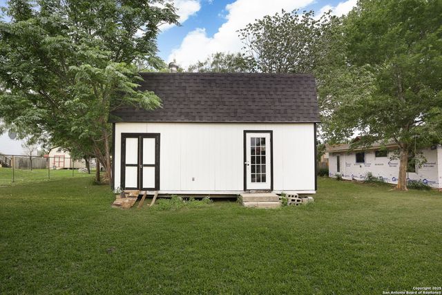 8160 E. 6th St, Somerset, TX 78069