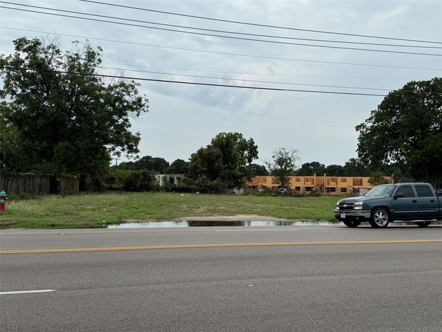 4308 E Belknap Street, Haltom City, TX 76117