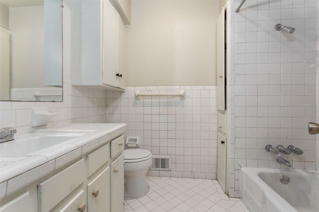7445 Brentcove Circle, Dallas, TX 75214
