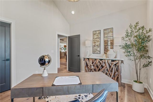 4316 NE Hideaway Drive, Lee's Summit, MO 64064