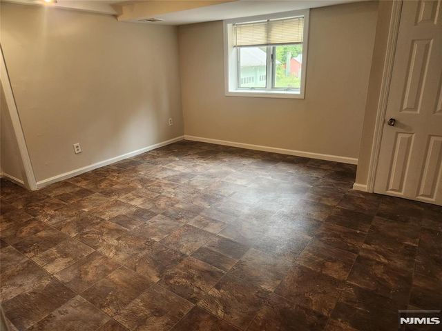 11 Cottage Lane 1st Floor, Upper Saddle River, NJ 07458