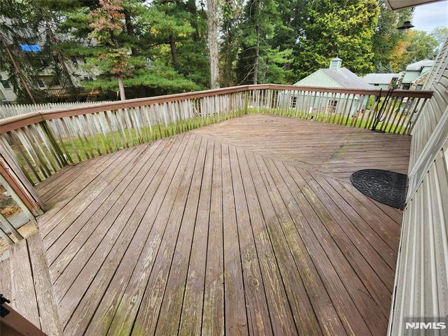 11 Cottage Lane 1st Floor, Upper Saddle River, NJ 07458