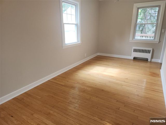 11 Cottage Lane 1st Floor, Upper Saddle River, NJ 07458