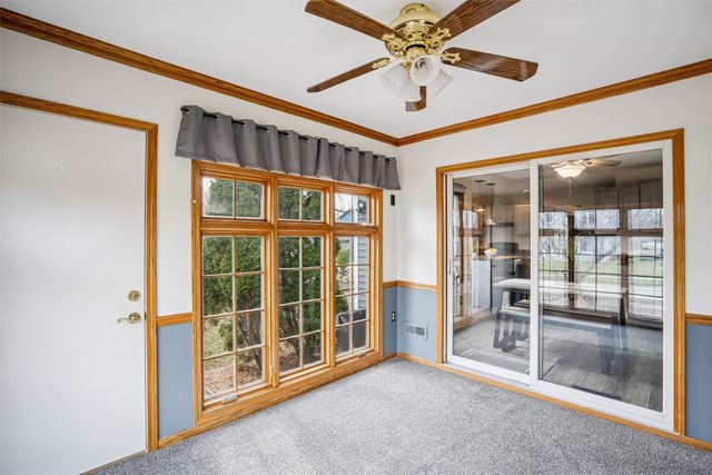 5517 Kensington Circle, Johnston, IA 50131