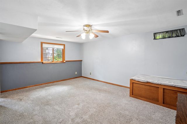 5517 Kensington Circle, Johnston, IA 50131