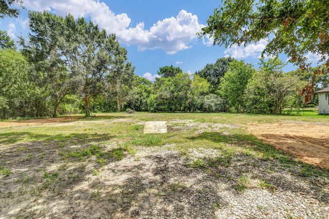 4922 County Road 937b, Alvin, TX 77511