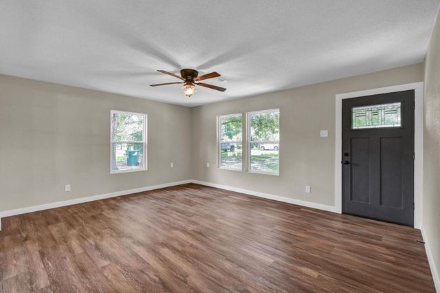 4922 County Road 937b, Alvin, TX 77511
