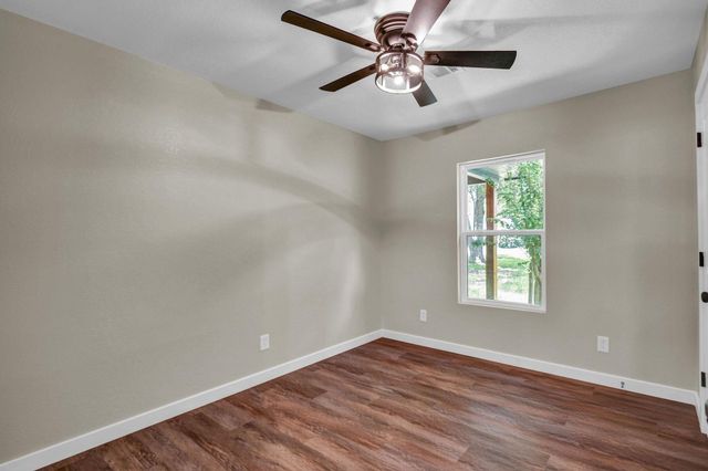 4922 County Road 937b, Alvin, TX 77511