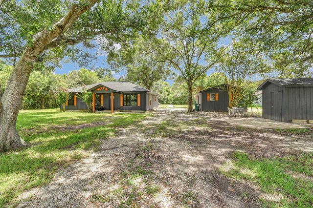 4922 County Road 937b, Alvin, TX 77511