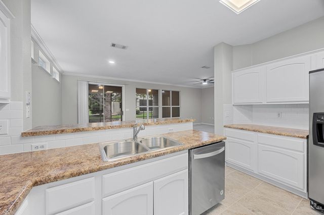 258 Whispering Wind DR, Georgetown, TX 78633