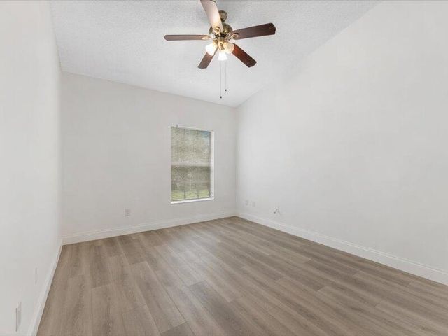 10288 Fox Trail Rd S. 311, Royal Palm Beach, FL 33411