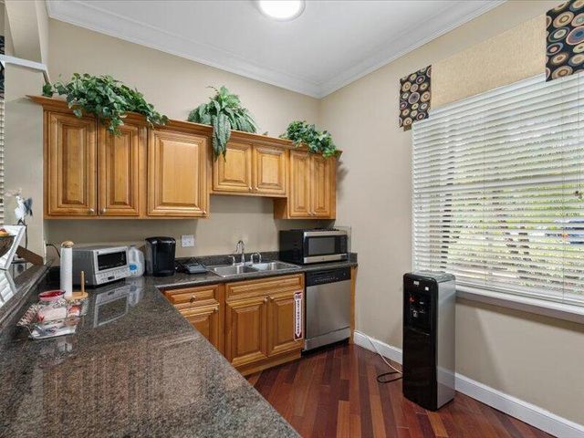 10288 Fox Trail Rd S. 311, Royal Palm Beach, FL 33411