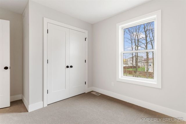 11792 Everett Avenue, Allendale, MI 49401