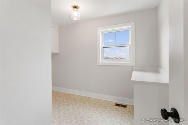 11792 Everett Avenue, Allendale, MI 49401