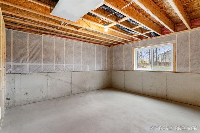 11792 Everett Avenue, Allendale, MI 49401