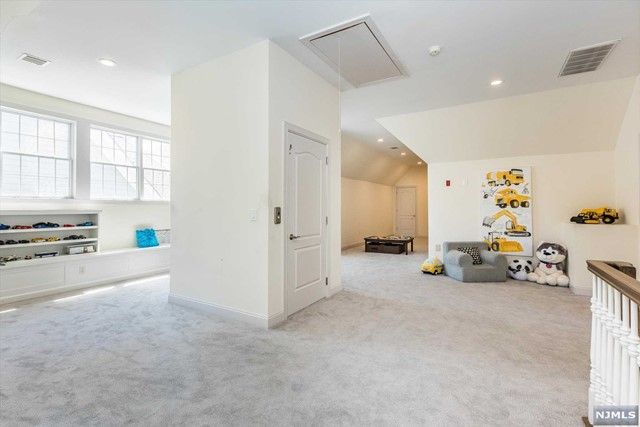 7 Christopher Court, Montclair, NJ 07042