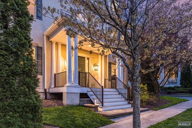 7 Christopher Court, Montclair, NJ 07042