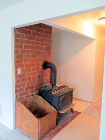 414 N Baker Avenue, Chiloquin, OR 97624