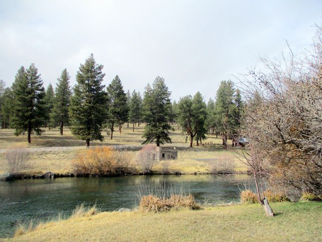 414 N Baker Avenue, Chiloquin, OR 97624