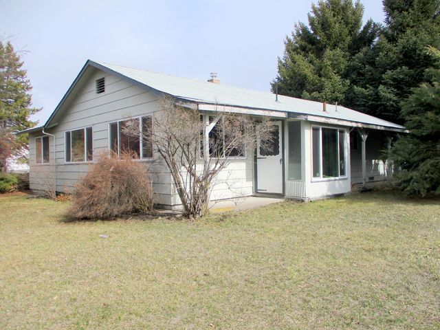 414 N Baker Avenue, Chiloquin, OR 97624