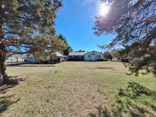 414 N Baker Avenue, Chiloquin, OR 97624
