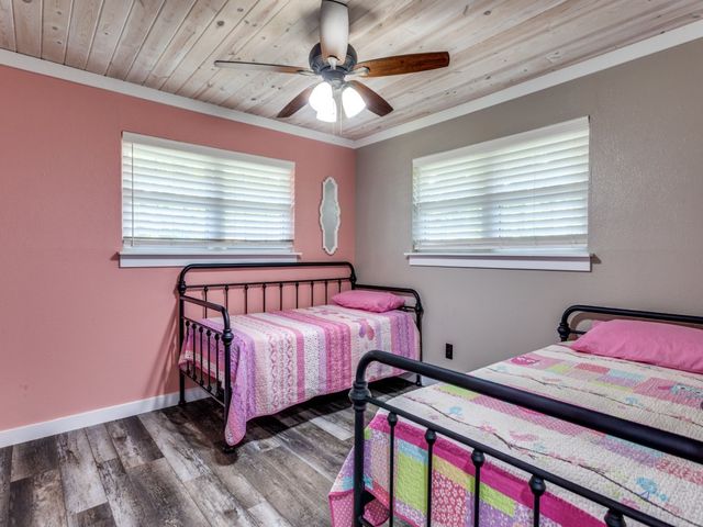 2316 Carten Street, Fort Worth, TX 76112